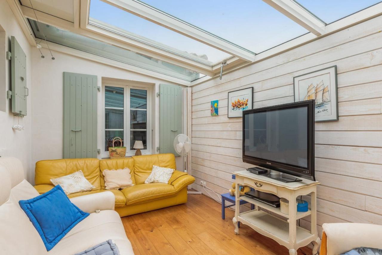 Nice Studio With Veranda Nearby The Beach In La Flotte - Welkeys Экстерьер фото